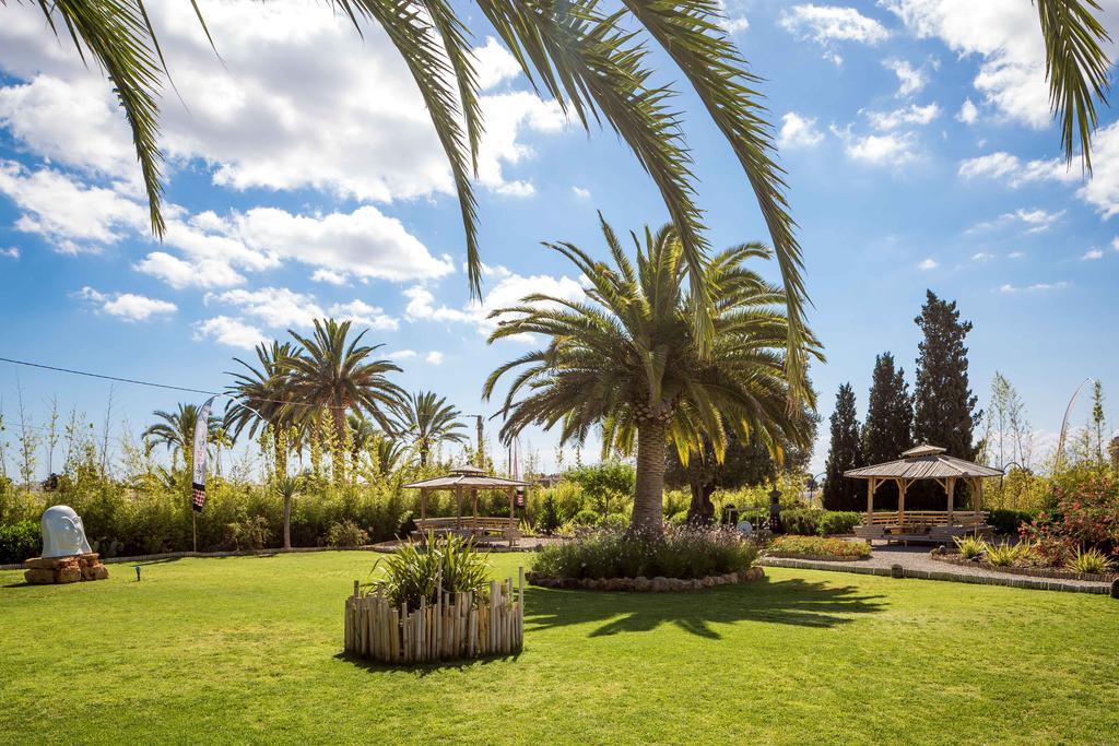 Ibizazen Hotel Santa Eularia des Riu Luaran gambar