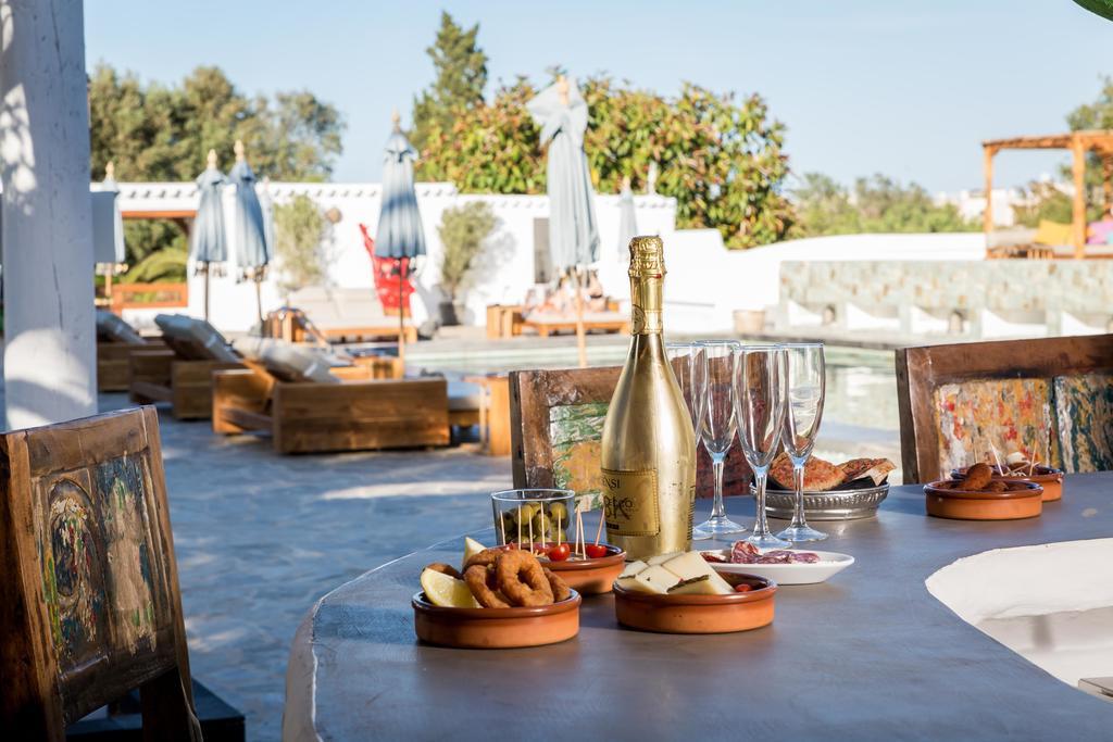 Ibizazen Hotel Santa Eularia des Riu Luaran gambar
