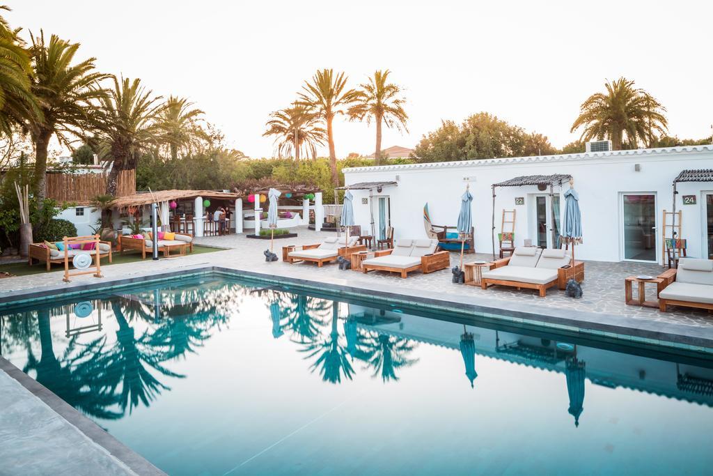 Ibizazen Hotel Santa Eularia des Riu Luaran gambar