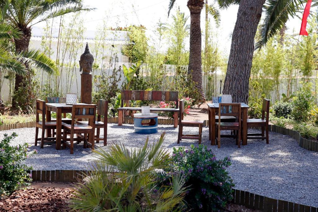 Ibizazen Hotel Santa Eularia des Riu Luaran gambar