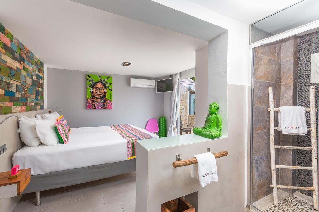 Ibizazen Hotel Santa Eularia des Riu Luaran gambar
