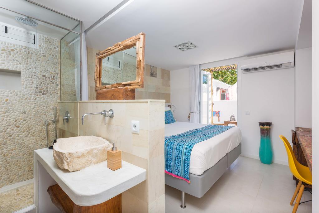 Ibizazen Hotel Santa Eularia des Riu Luaran gambar