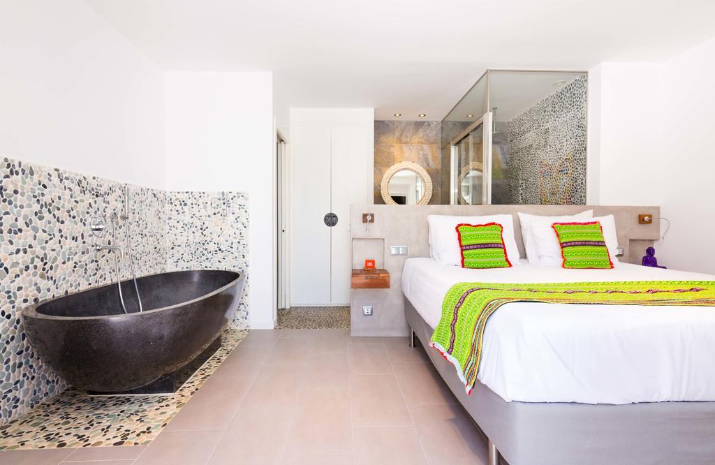Ibizazen Hotel Santa Eularia des Riu Luaran gambar
