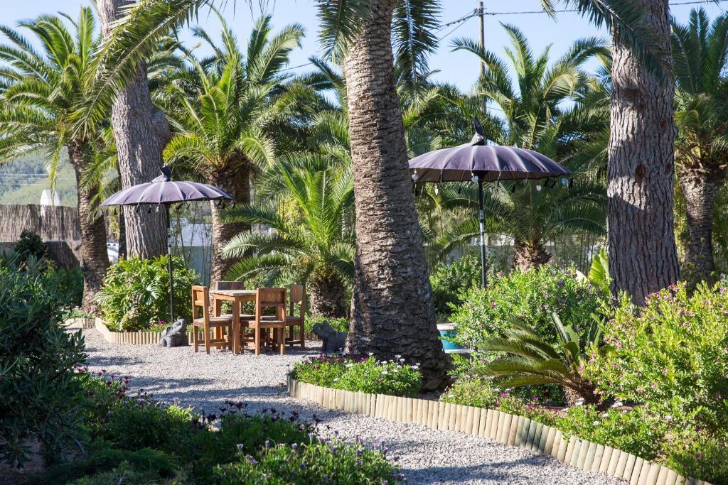 Ibizazen Hotel Santa Eularia des Riu Luaran gambar
