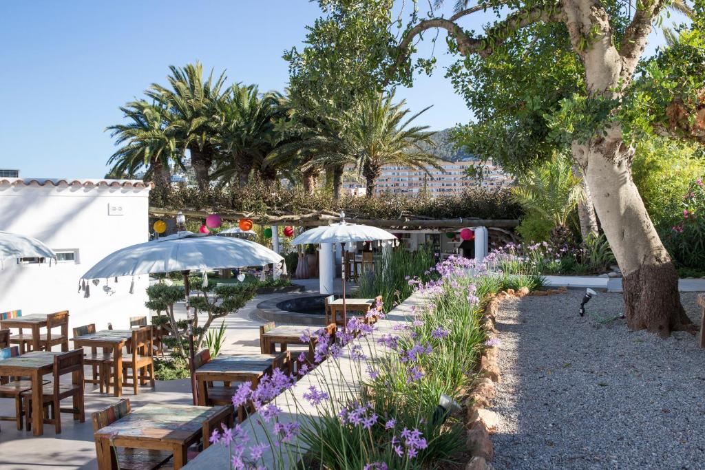 Ibizazen Hotel Santa Eularia des Riu Luaran gambar